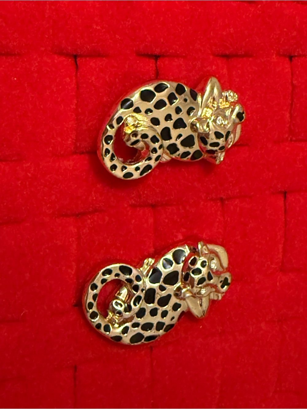 Lily Pulitzer Gold Tone Leopard Stud Earrings in Black and Gold